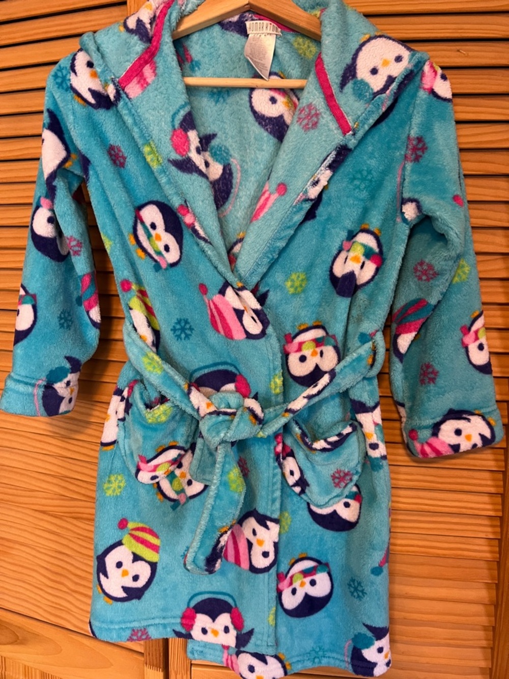 💚 3 for $15💚Kumar Kids Distressed Hooded Robe Penguin print Kids size S (7/8) - Picture 16 of 16